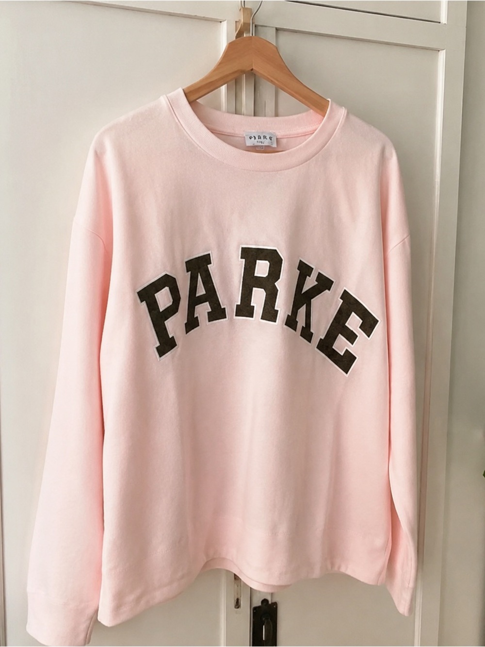 PARKE Pink Crewneck Sweatshirt with Brown Appliqué - Picture 3 of 4